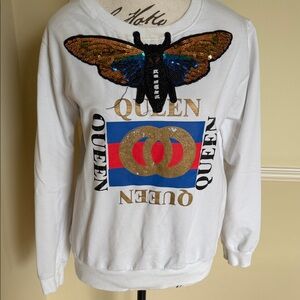 YATIVI White Sweatshirt with Butterfly appliqué